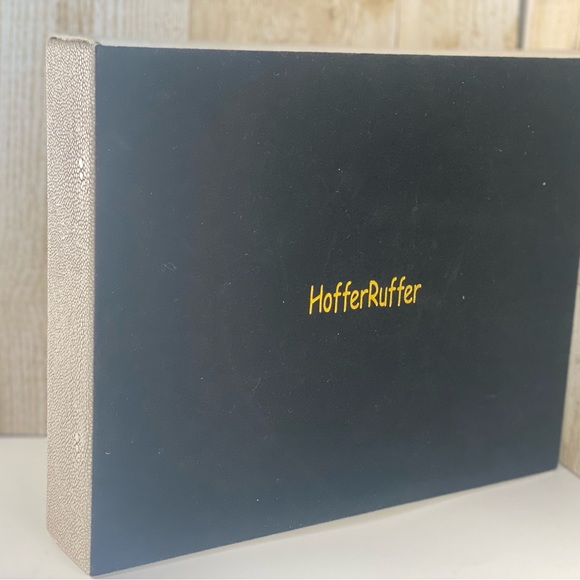 HofferRuffer - Deco Tray - Cream Shagreen - Picture 4 of 8